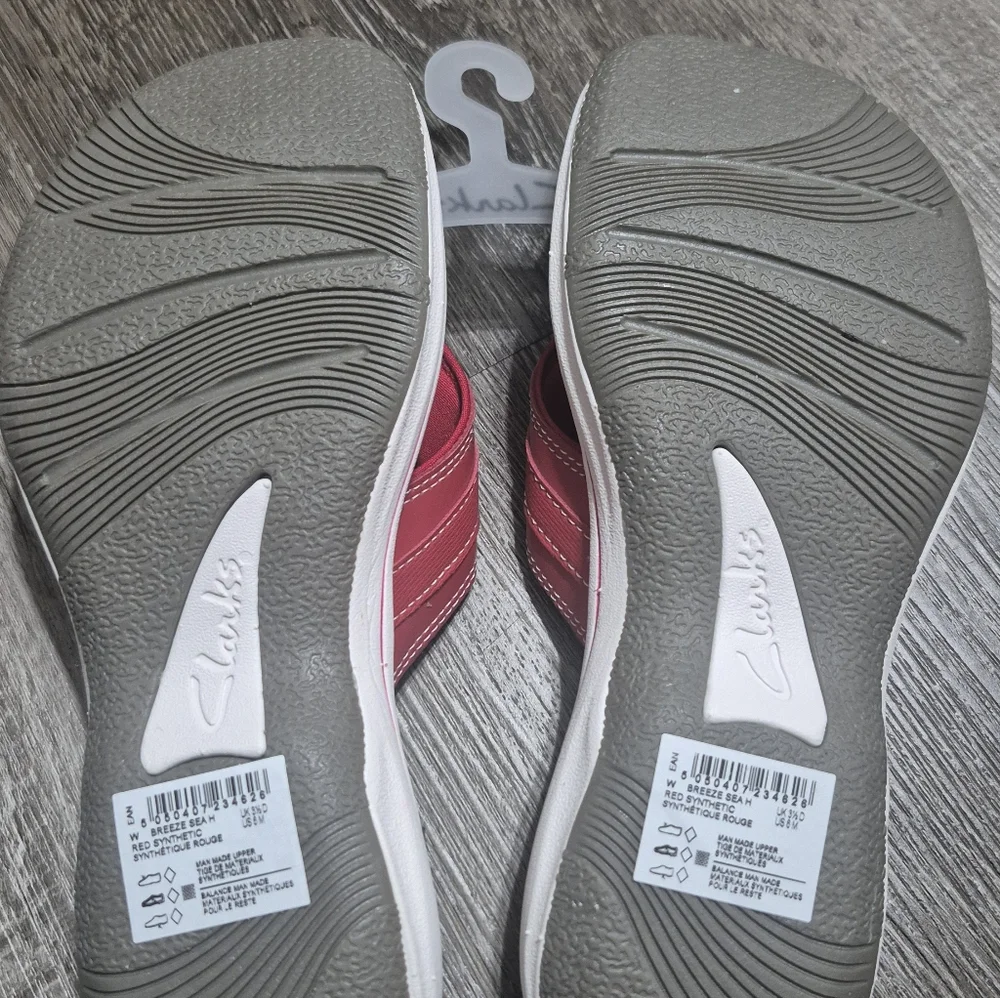 Clarks Women's Size 6 Red Flip Flops - Picture 5 of 10